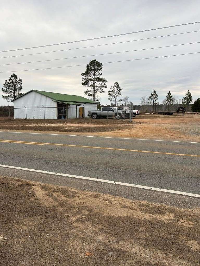 5 Acres of Improved Commercial Land for Sale in Vidalia, Georgia