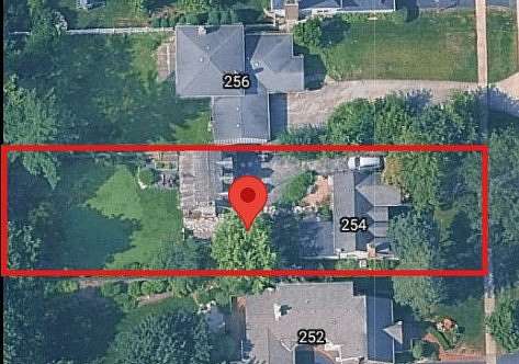 0.32 Acres of Residential Land for Sale in Clarendon Hills, Illinois