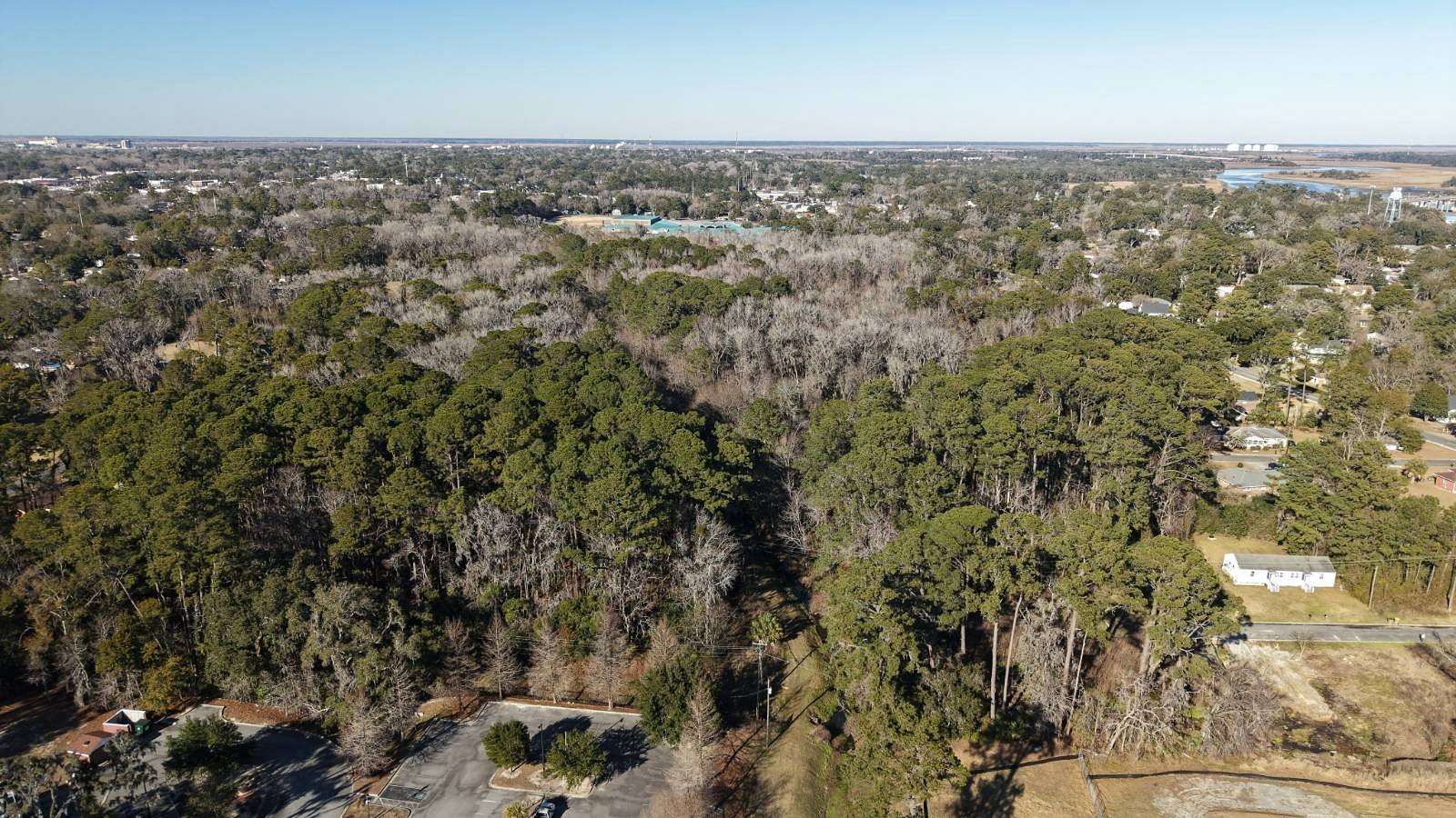 0.62 Acres of Land for Sale in Thunderbolt, Georgia