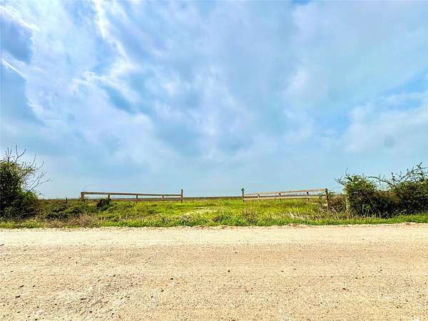 10.7 Acres of Land for Sale in Eagle Lake, Texas
