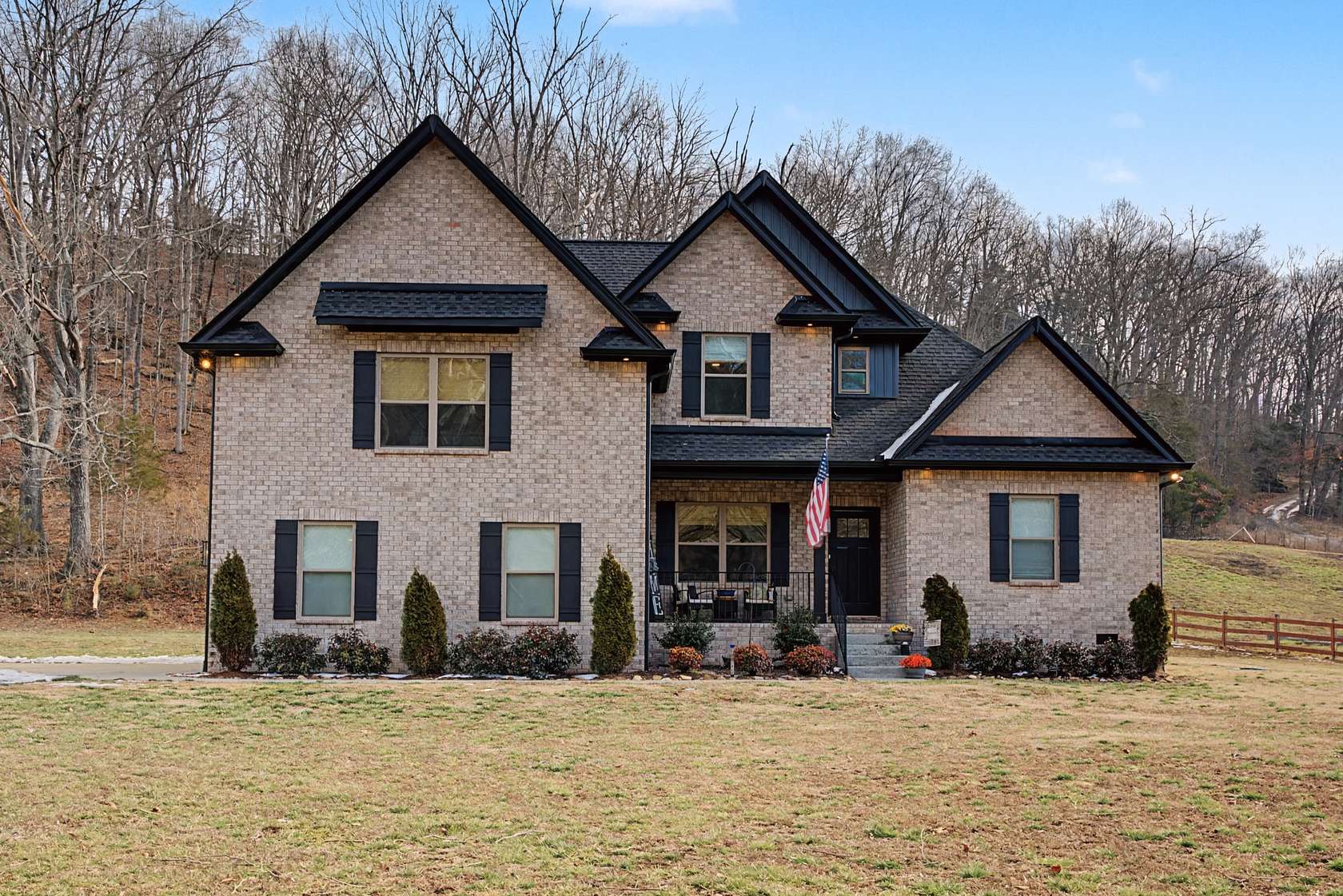 5.47 Acres of Residential Land with Home for Sale in Gallatin, Tennessee