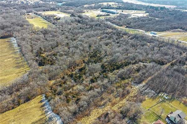 27.6 Acres of Recreational & Residential Land for Sale in Kansas City, Missouri