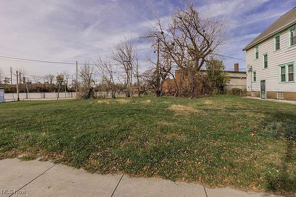 0.06 Acres of Commercial Land for Sale in East Cleveland, Ohio