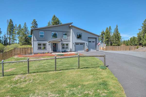 2.4 Acres of Land with Home for Sale in La Pine, Oregon