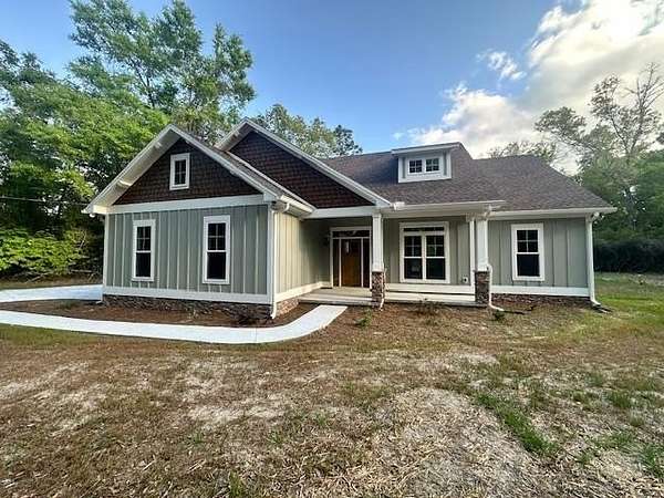 5.35 Acres of Land with Home for Sale in Crawfordville, Florida