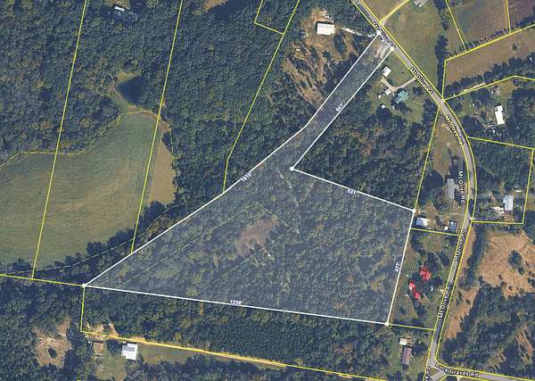 12.2 Acres of Land for Sale in Westmoreland, Tennessee