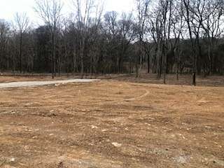 8.4 Acres of Residential Land for Sale in Columbia, Tennessee