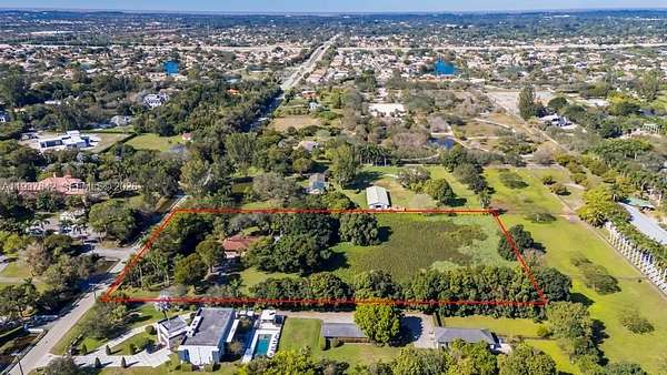 4.58 Acres of Residential Land with Home for Sale in Southwest Ranches, Florida
