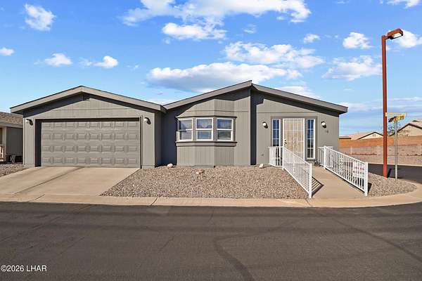 5 Acres of Residential Land with Home for Sale in Fort Mohave, Arizona