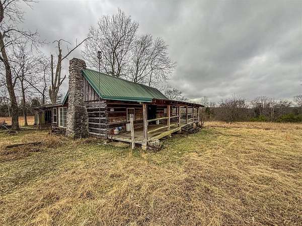 70 Acres of Recreational Land with Home for Sale in Munfordville, Kentucky