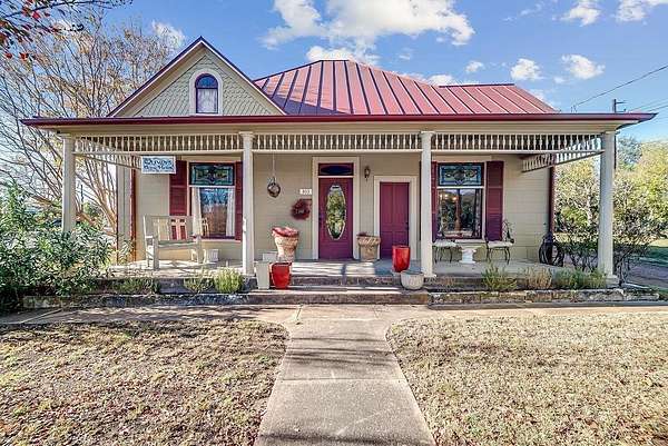 0.13 Acres of Mixed-Use Land for Sale in Fredericksburg, Texas