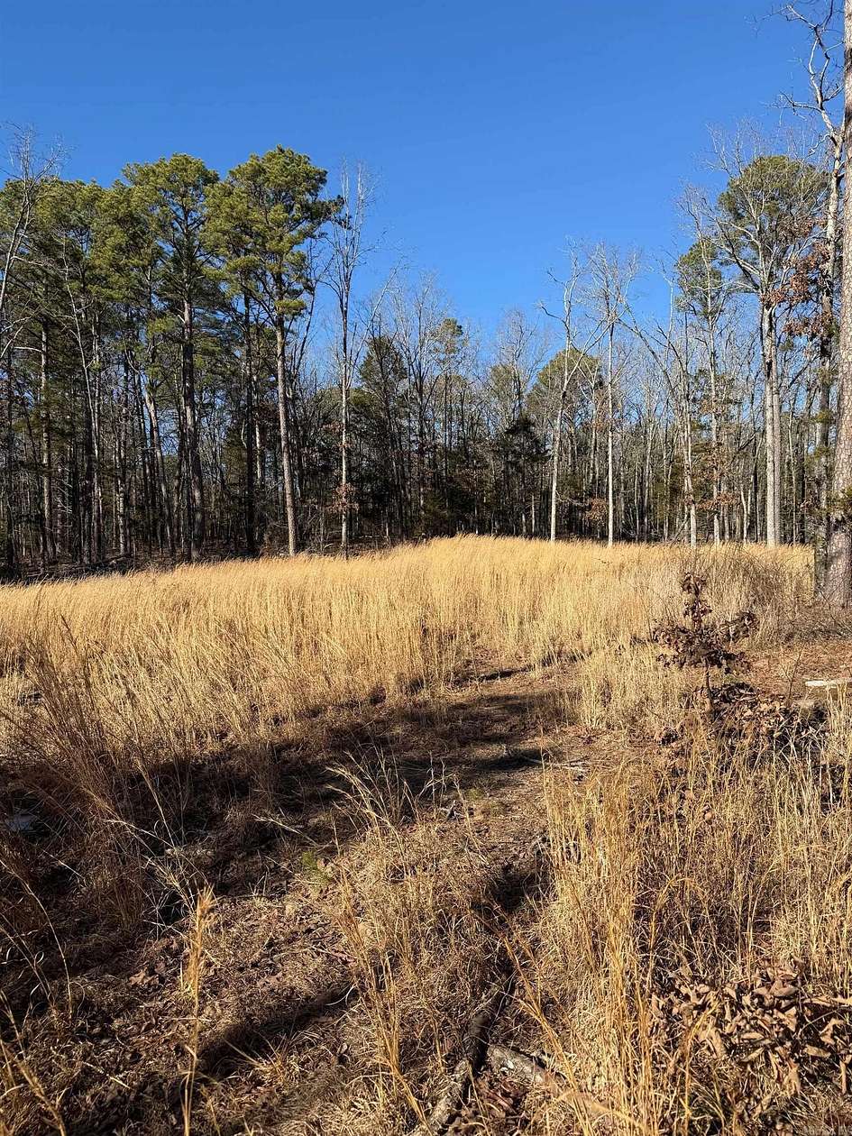 6 Acres of Residential Land for Sale in Clinton, Arkansas