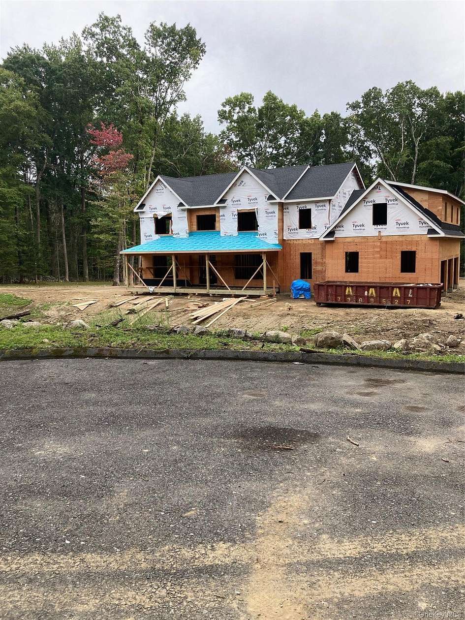 2.2 Acres of Land with Home for Sale in Somers, New York