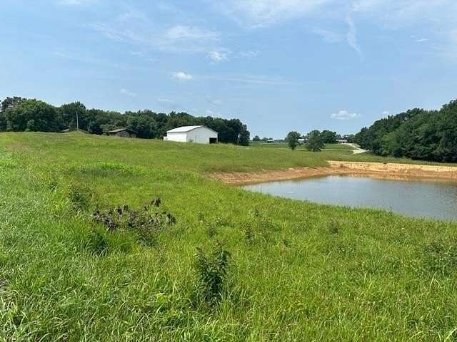 13 Acres of Land for Sale in Cave City, Kentucky