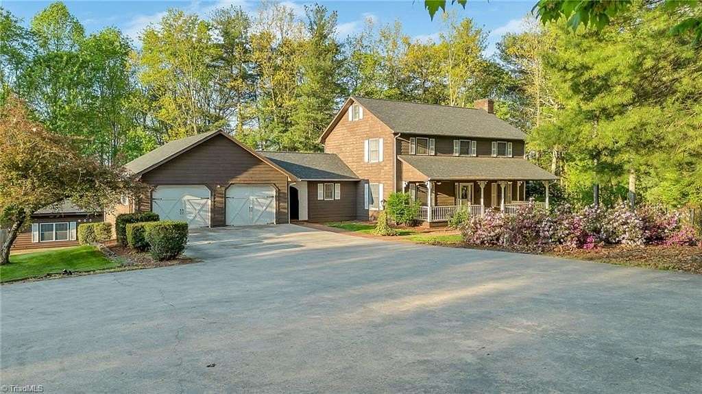 3.86 Acres of Improved Mixed-Use Land for Sale in Millers Creek, North Carolina