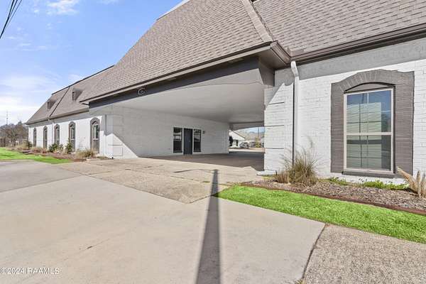 0.76 Acres of Improved Commercial Land for Lease in Lafayette, Louisiana