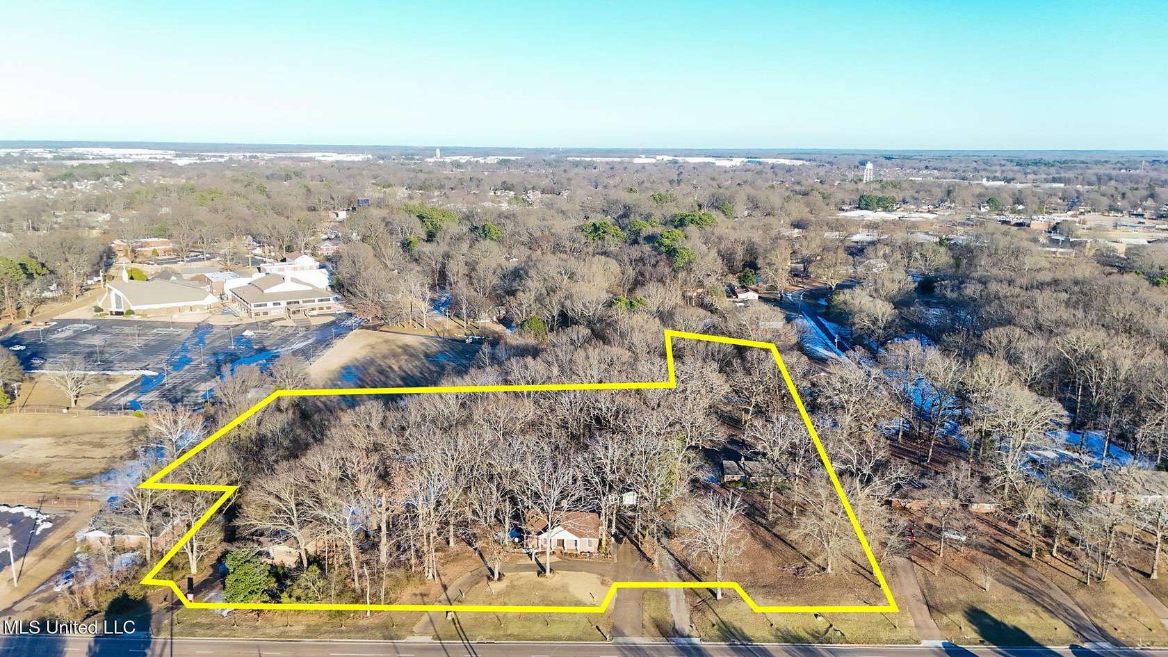 1.84 Acres of Commercial Land for Sale in Olive Branch, Mississippi