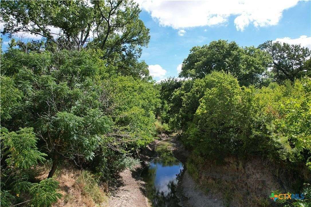 42 Acres of Recreational Land for Sale in Holland, Texas