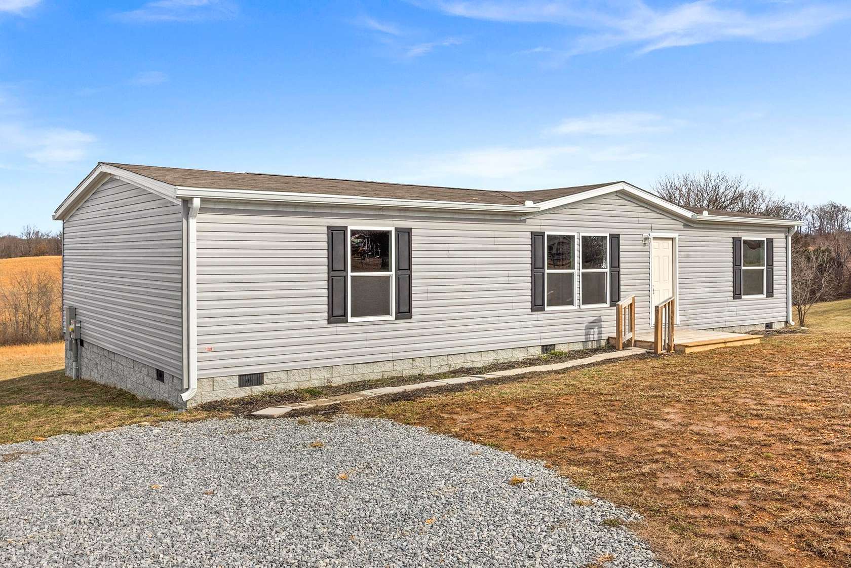 5.1 Acres of Residential Land with Home for Sale in Westmoreland, Tennessee