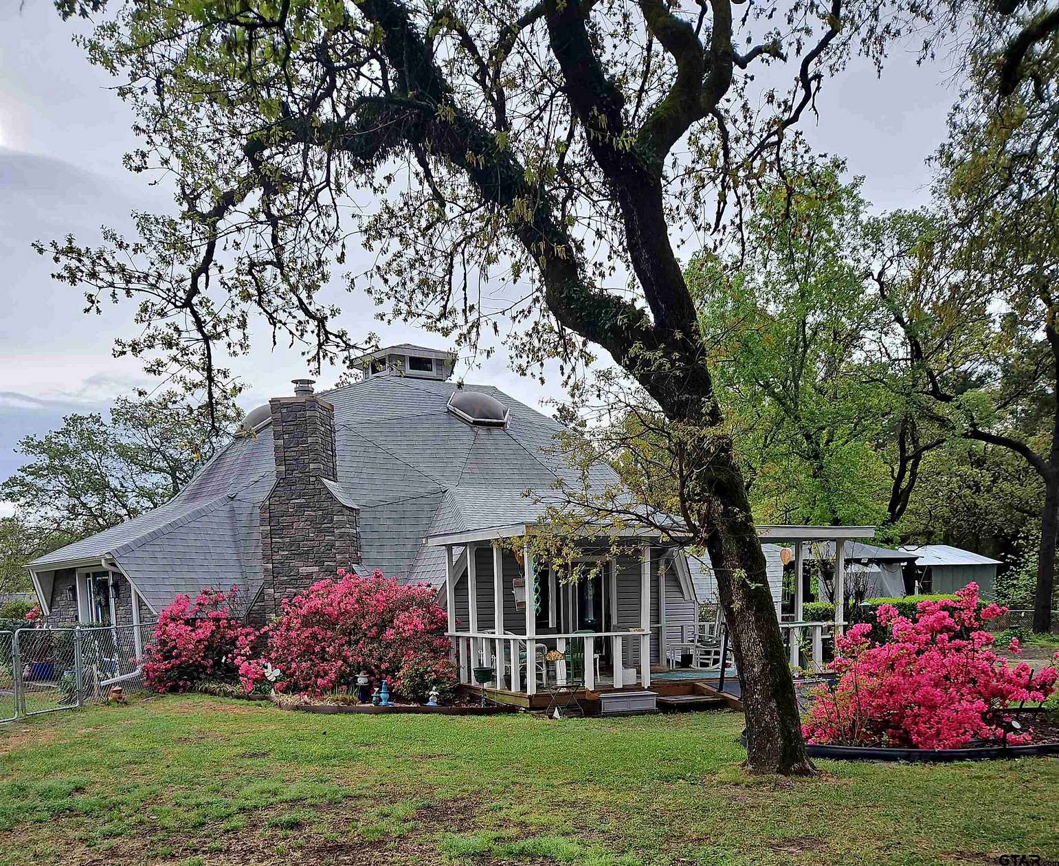 8 Acres of Residential Land with Home for Sale in Flint, Texas