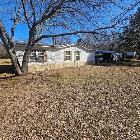 2.24 Acres of Residential Land with Home for Sale in Ivanhoe, Texas