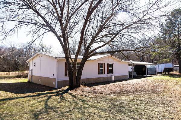 2.24 Acres of Land with Home for Sale in Ivanhoe, Texas