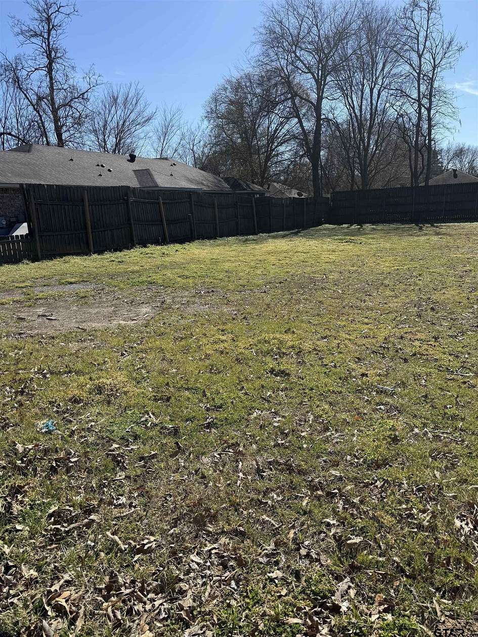 0.21 Acres of Residential Land for Sale in Lindale, Texas