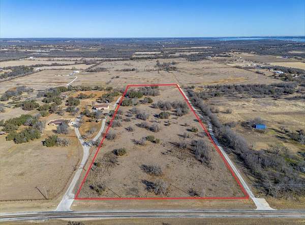 15 Acres of Land for Sale in Bridgeport, Texas