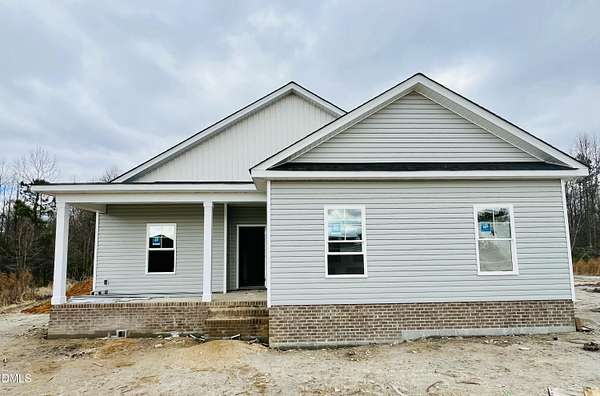 2 Acres of Residential Land with Home for Sale in Dudley, North Carolina