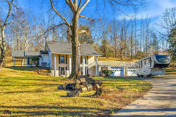 2.7 Acres of Residential Land with Home for Sale in Anderson, Alabama