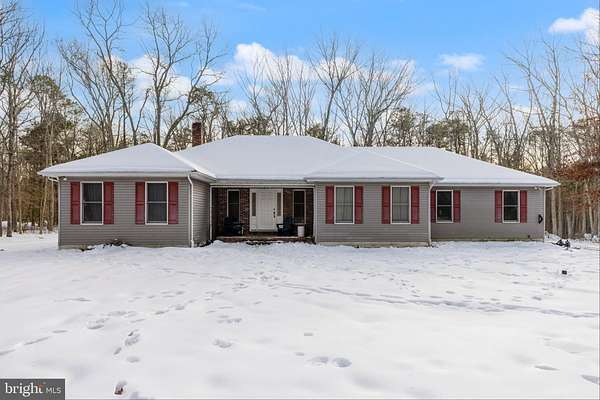 13.5 Acres of Land with Home for Sale in Millville, New Jersey