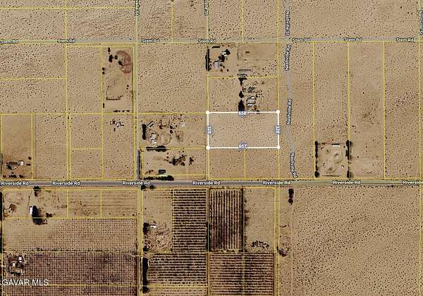 5 Acres of Residential Land for Sale in Newberry Springs, California