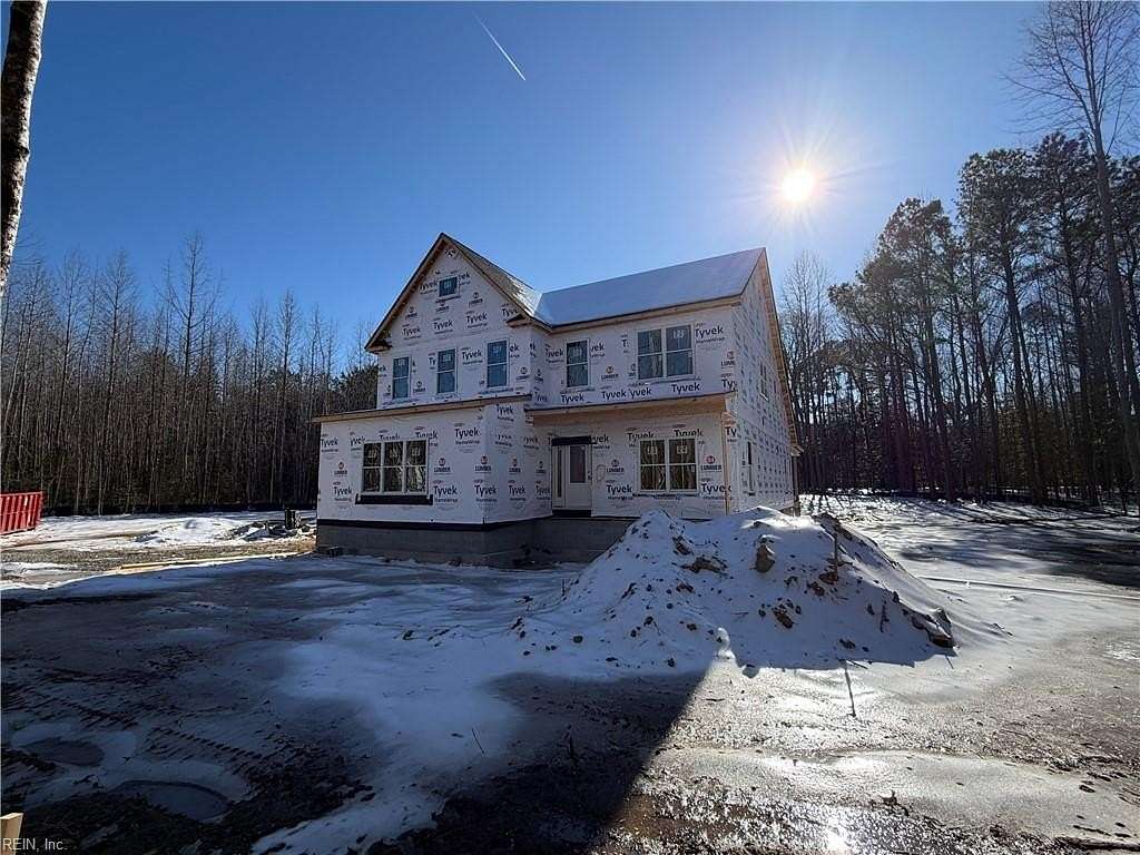 2.43 Acres of Residential Land with Home for Sale in Gloucester, Virginia