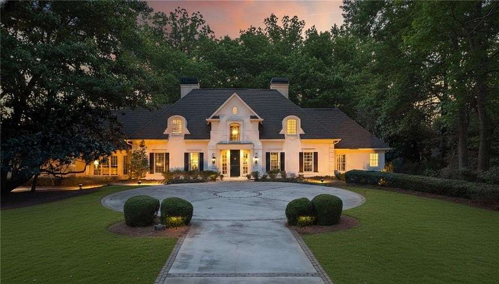 1.66 Acres of Residential Land with Home for Sale in Atlanta, Georgia