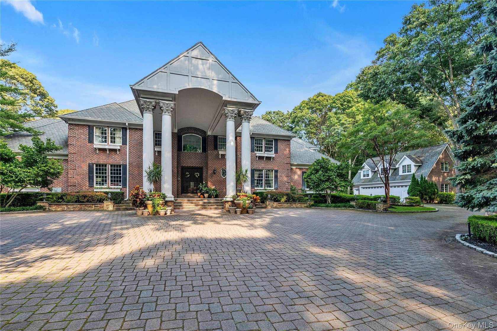4 Acres of Land with Home for Sale in Lattingtown, New York