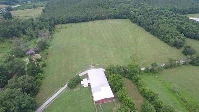 15 Acres of Land with Home for Sale in Sparta, Tennessee