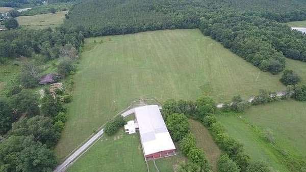 15 Acres of Land with Home for Sale in Sparta, Tennessee