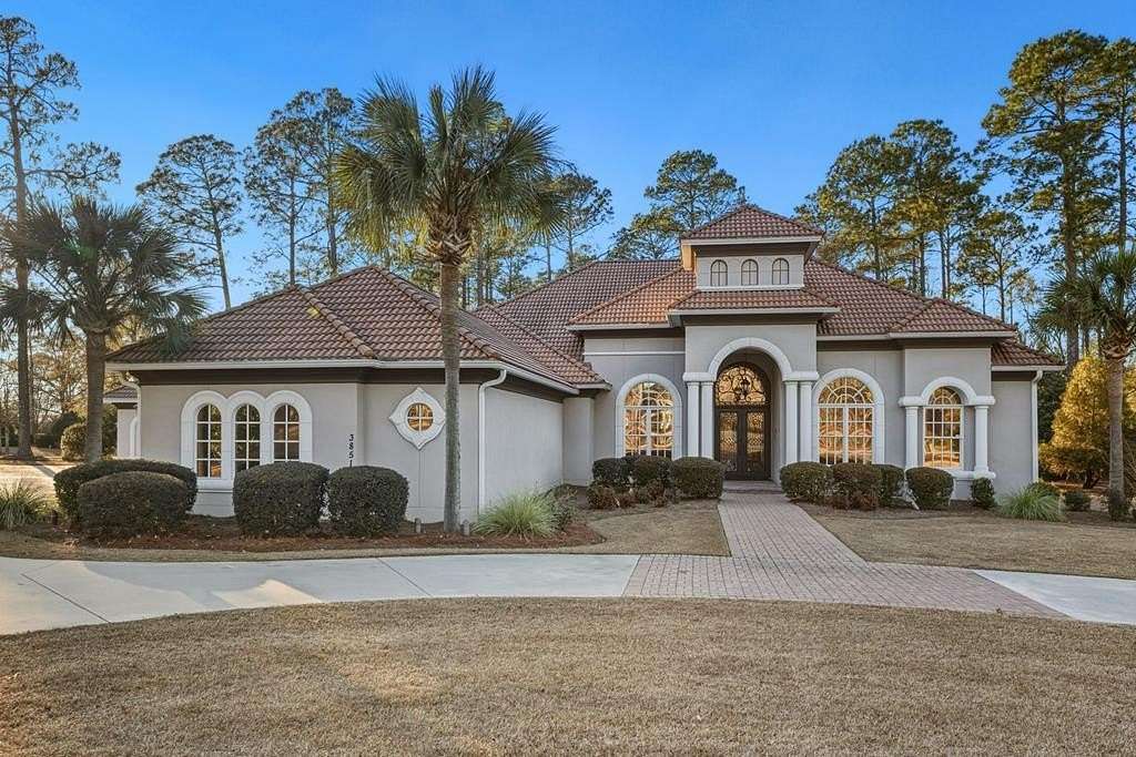 1.85 Acres of Land with Home for Sale in Valdosta, Georgia