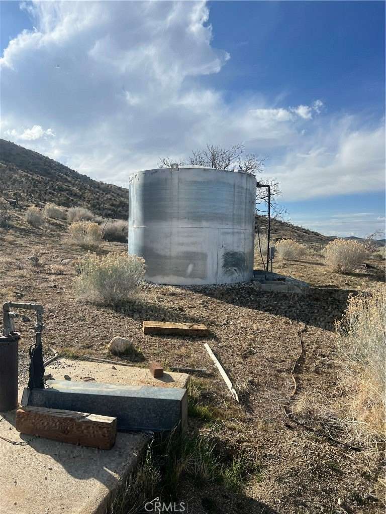 1 Acre of Land for Sale in Littlerock, California