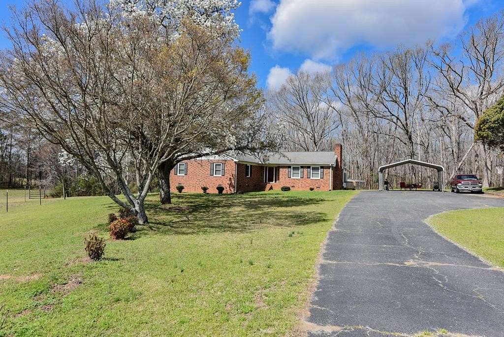 10 Acres of Land with Home for Sale in Abbeville, South Carolina