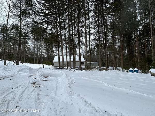 6.77 Acres of Residential Land with Home for Lease in Cresco, Pennsylvania