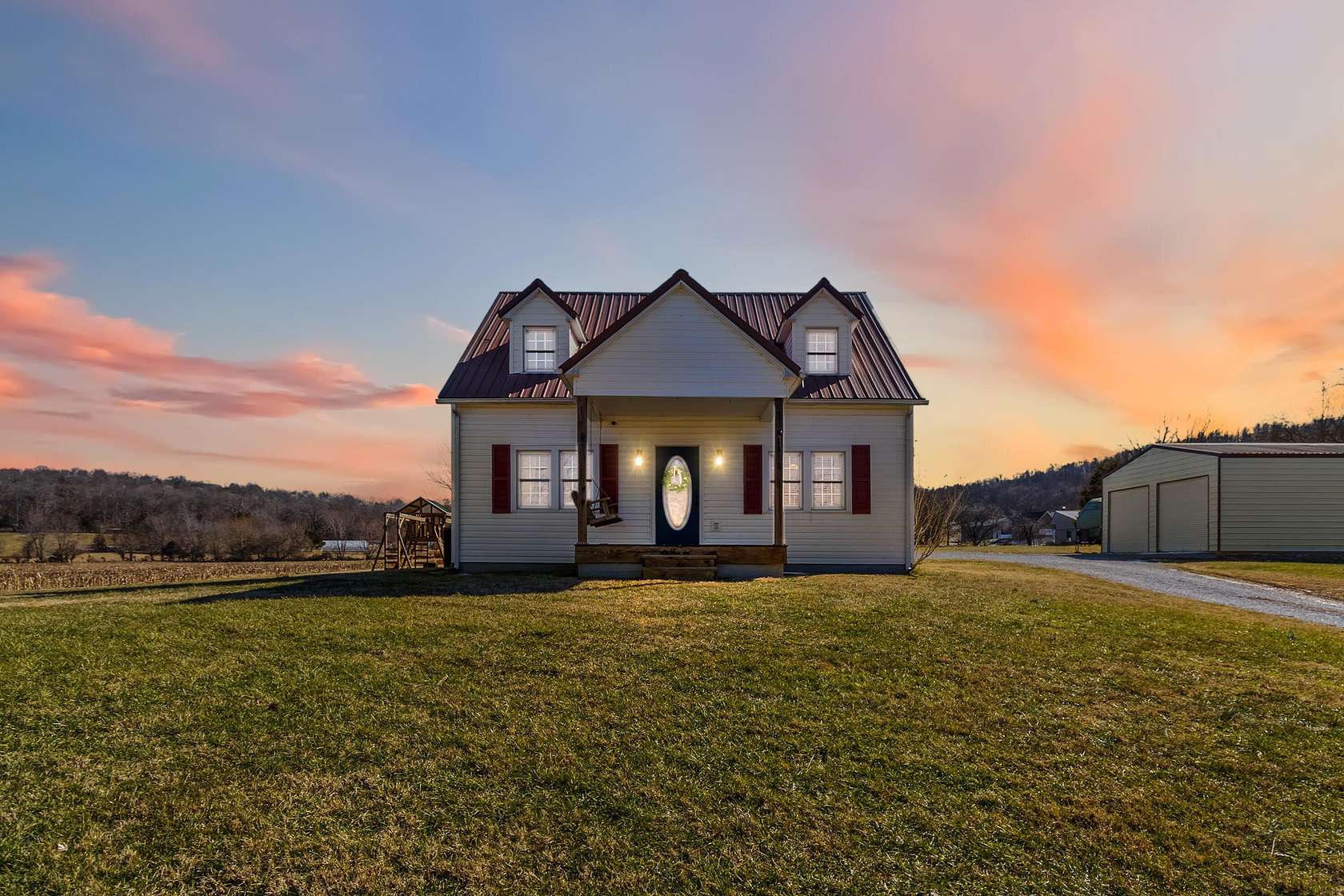 1.58 Acres of Residential Land with Home for Sale in Monticello, Kentucky