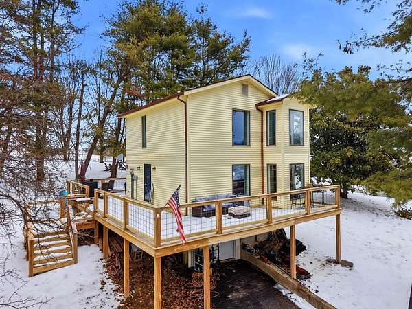 2 Acres of Residential Land with Home for Sale in Harrodsburg, Kentucky