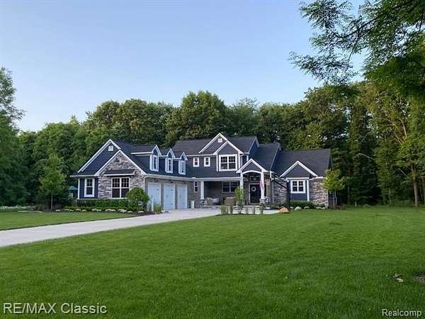 1 Acre of Residential Land for Sale in Highland Township, Michigan