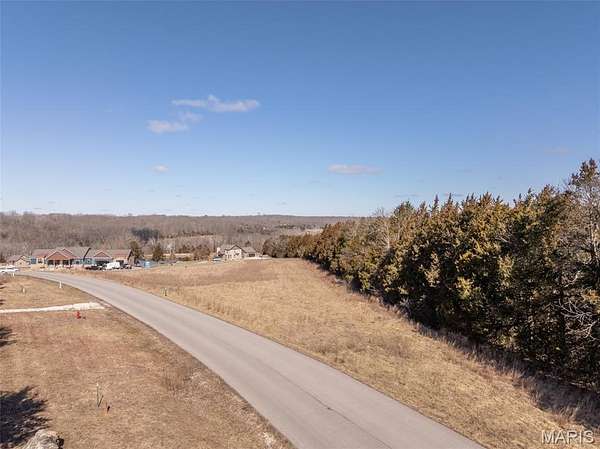 2.73 Acres of Residential Land for Sale in Innsbrook, Missouri