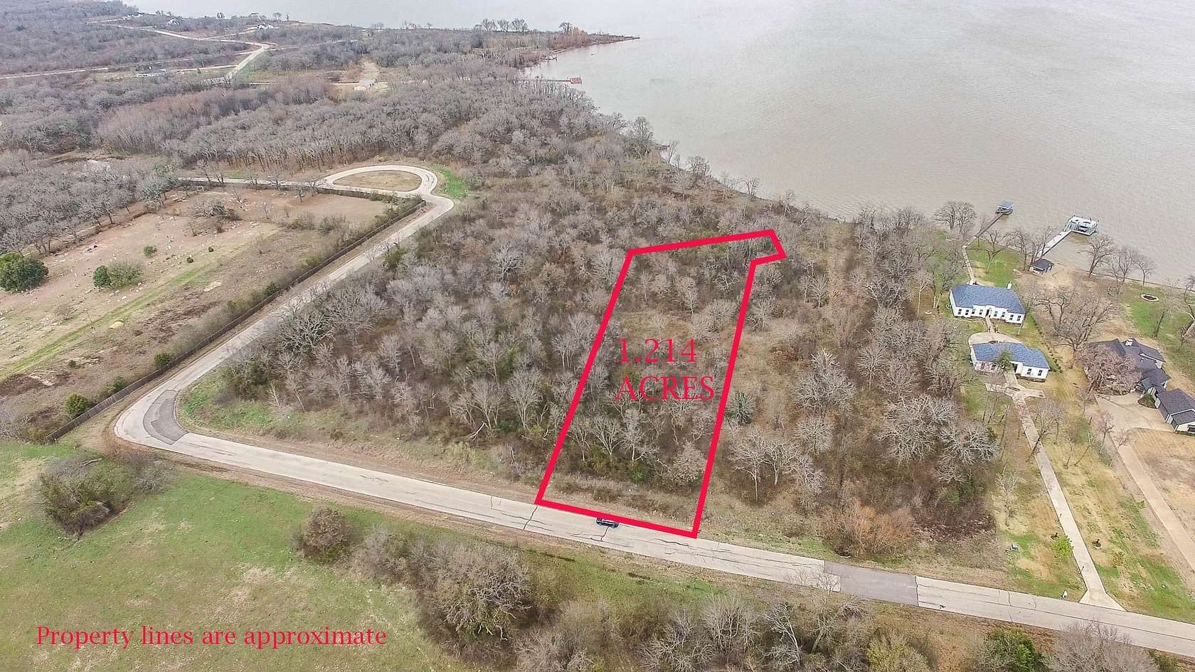 1.21 Acres of Residential Land for Sale in Kemp, Texas