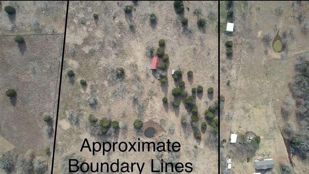 8 Acres of Residential Land with Home for Sale in Kerens, Texas