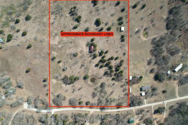 16 Acres of Recreational & Residential Land for Sale in Kerens, Texas