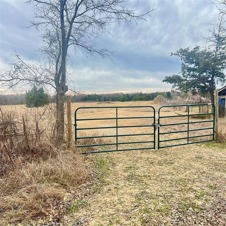 24 Acres of Recreational Land for Sale in Sulphur Springs, Texas