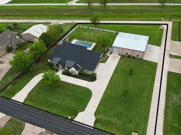 1.6 Acres of Land with Home for Sale in Granbury, Texas